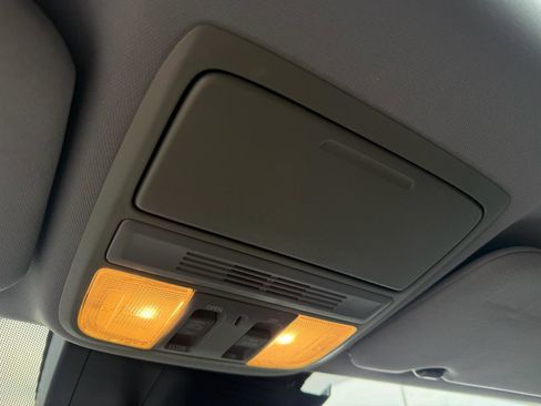 Used 2018 Honda CR-V EX image 34