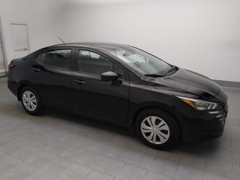 Used 2025 Nissan Versa S w/ Trunk Package FWD image 11