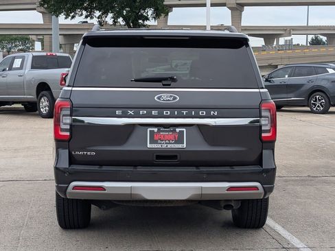 Used 2024 Ford Expedition Limited AWD/4WD image 5