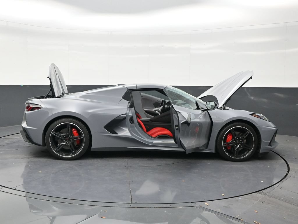 Used 2024 Chevrolet Corvette Stingray Convertible w/ 1LT RWD image 28