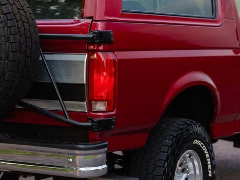 Used 1994 Ford Bronco XLT image 29