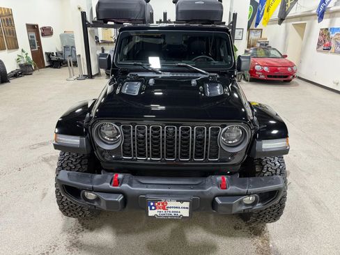 Used 2024 Jeep Wrangler Unlimited Rubicon image 12