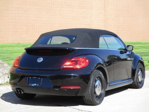 Used 2013 Volkswagen Beetle 2.5 FWD image 14