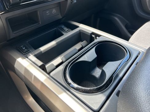 Certified 2024 Nissan Titan SV w/ SV Bronze Edition Package image 36