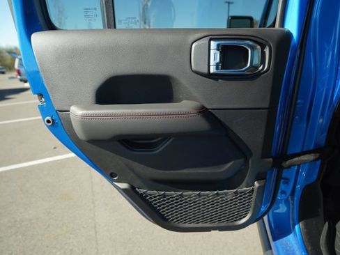 New 2026 Jeep Gladiator Rubicon image 14