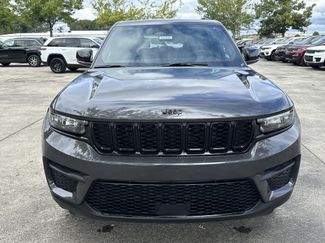 New 2025 Jeep Grand Cherokee Altitude video 2