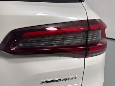 Certified 2023 BMW X5 xDrive40i w/ Luxury Seating Package image 6