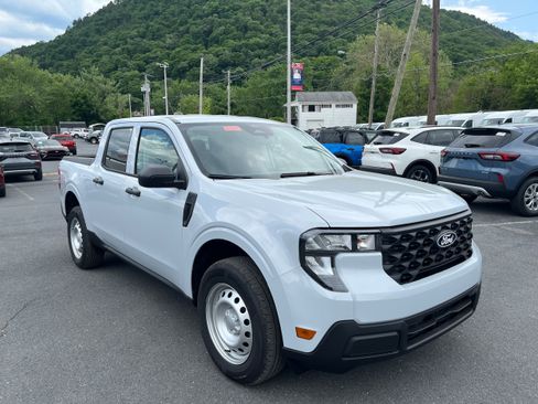 New 2026 Ford Maverick XL AWD/4WD image 3