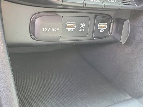 Used 2020 Hyundai Veloster N w/ Performance Package FWD image 28
