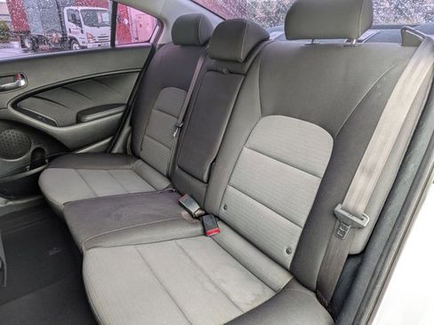 Used 2016 Kia Forte LX w/ LX Popular Plus Package image 17