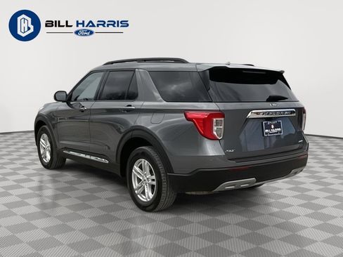 Used 2023 Ford Explorer XLT w/ Equipment Group 202A image 7