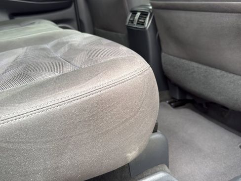 Used 2015 Nissan Rogue SV w/ SV Premium Package FWD image 23