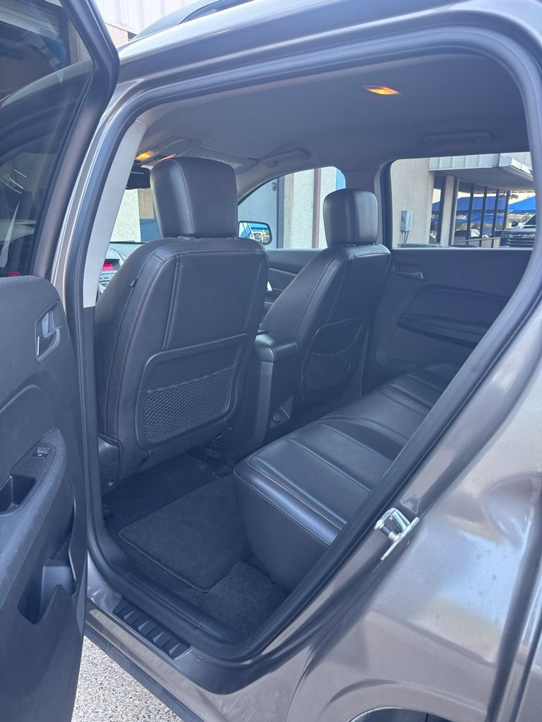 Used 2010 GMC Terrain SLT FWD image 5
