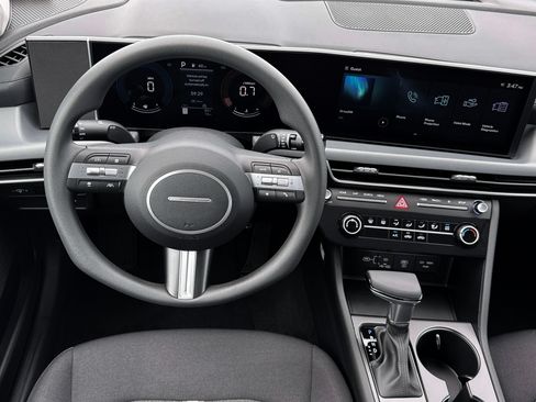New 2026 Hyundai Sonata SE FWD image 17