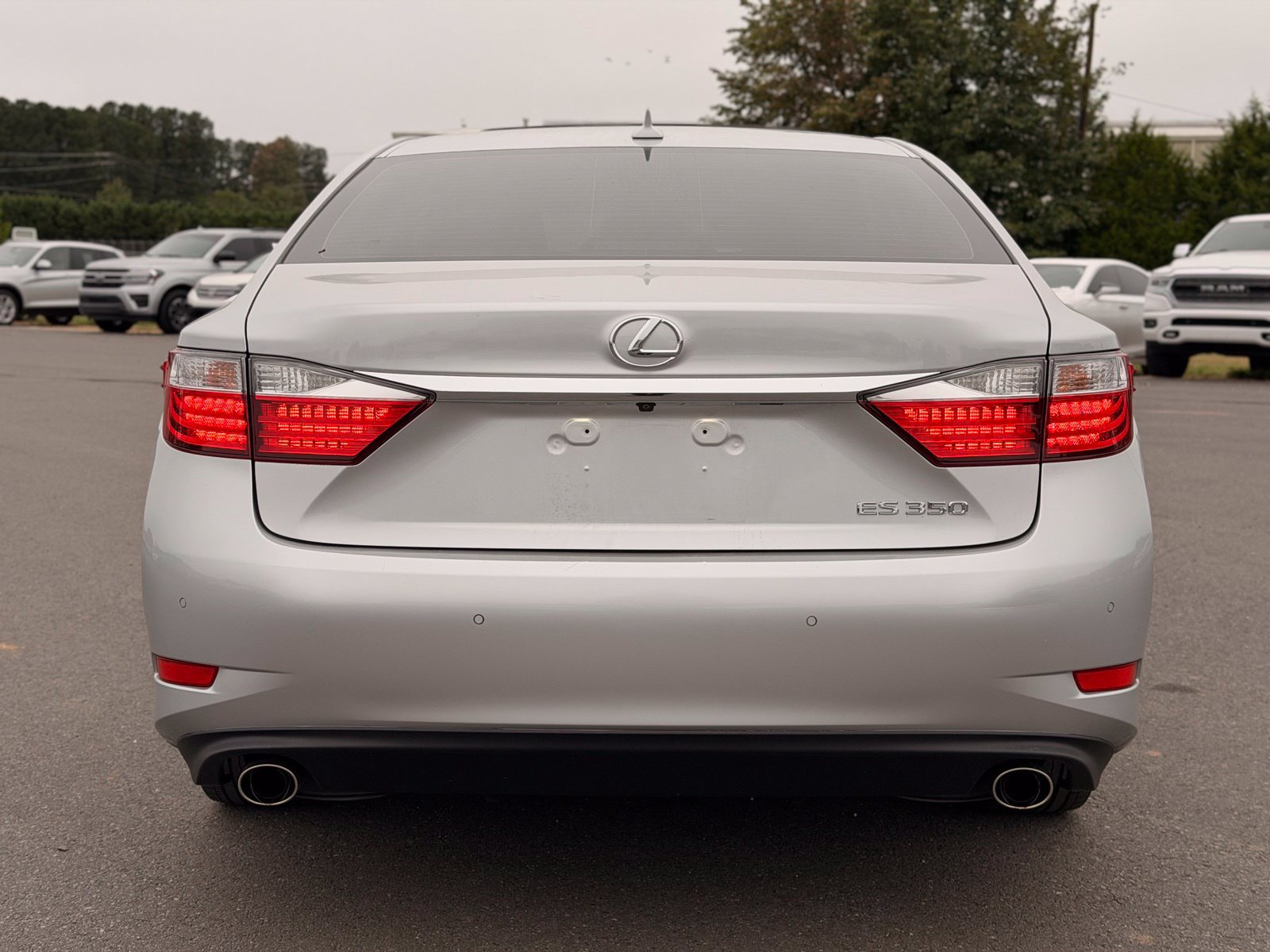 Used 2014 Lexus ES 350 w/ Luxury Package FWD image 10