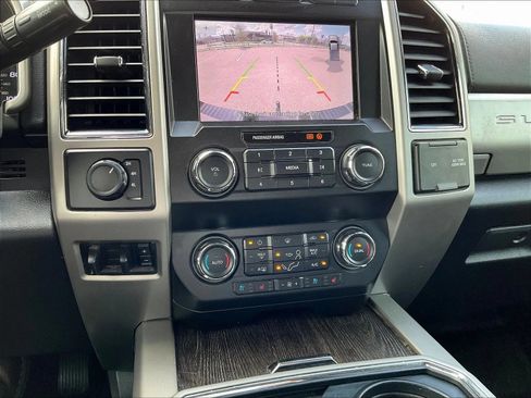 Used 2020 Ford F350 Lariat w/ Lariat Value Package AWD/4WD image 24