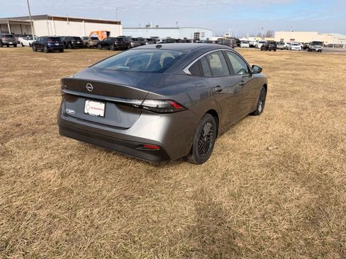 New 2026 Nissan Sentra SV w/ SV Convenience Package image 6