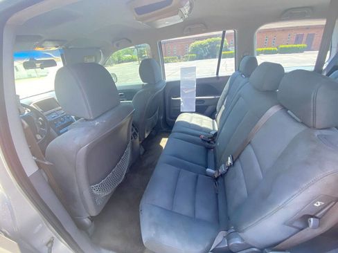 Used 2007 Honda Pilot LX image 11