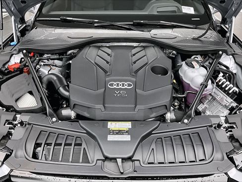 Used 2025 Audi A8 L 3.0T image 29