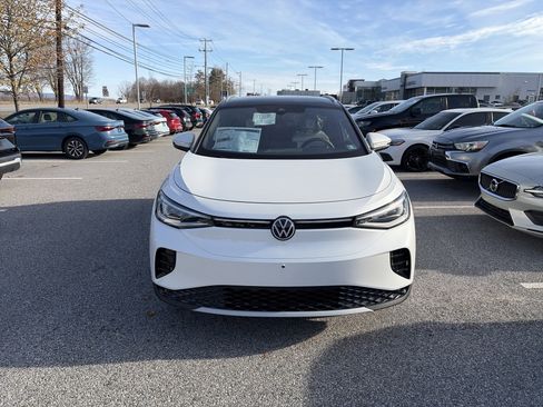 New 2025 Volkswagen ID.4 Pro S Plus image 2