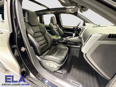 Used 2016 Porsche Cayenne Turbo image 35