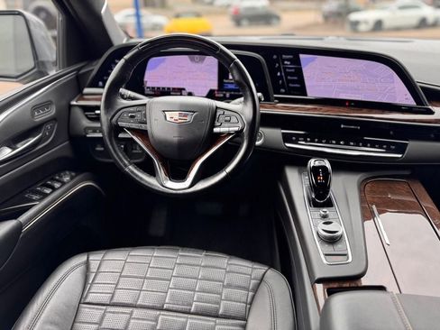Used 2022 Cadillac Escalade Sport Platinum AWD/4WD image 21