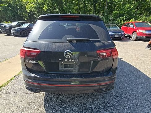 Used 2023 Volkswagen Tiguan SE R-Line FWD image 6