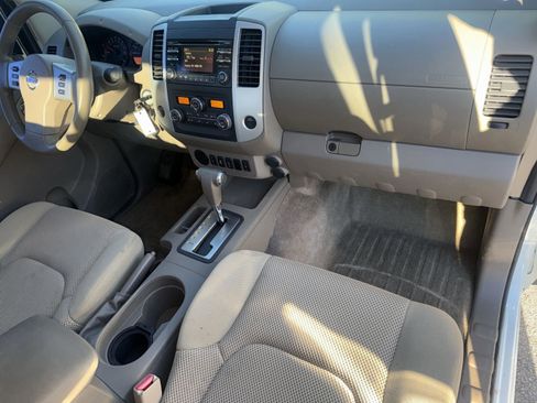 Used 2014 Nissan Frontier SV w/ SV Value Truck Package image 13