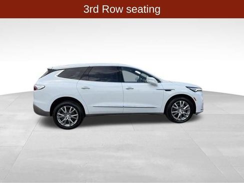 Used 2022 Buick Enclave Premium AWD/4WD image 8