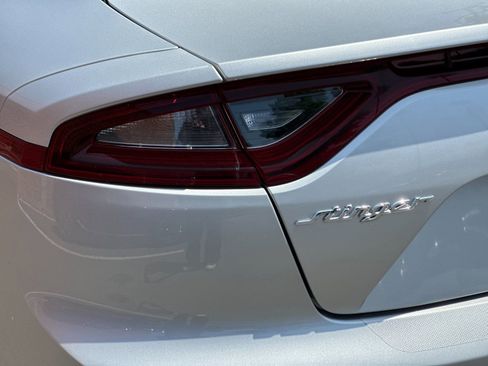 Used 2018 Kia Stinger RWD image 32