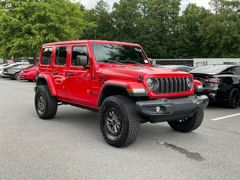 Used 2022 Jeep Wrangler Unlimited Sahara w/ LED Lighting Group AWD/4WD image 7