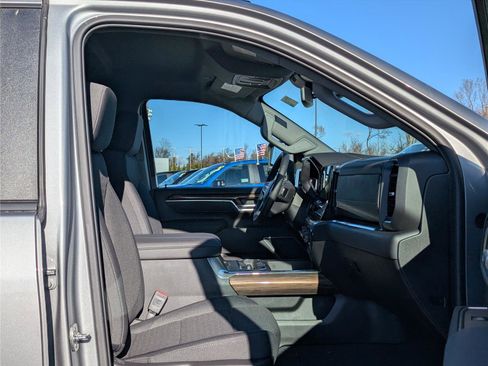 New 2026 Chevrolet Silverado 3500 LT image 8