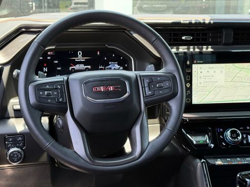 Used 2025 GMC Sierra 1500 AT4 w/ Technology Package AWD/4WD image 38