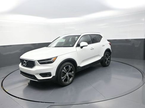 Used 2020 Volvo XC40 T4 Inscription w/ Protection Package Premier FWD image 33
