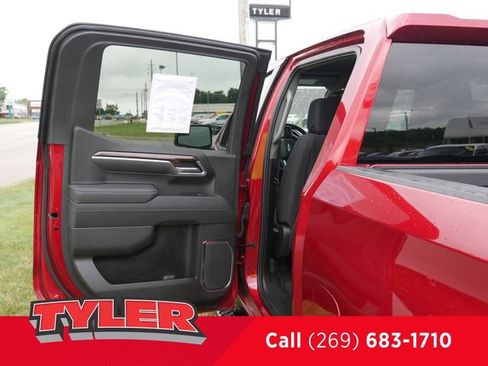 Used 2026 Chevrolet Silverado 1500 RST w/ RST Select Package AWD/4WD image 21