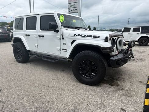 Used 2018 Jeep Wrangler Unlimited Sahara AWD/4WD image 1