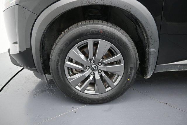 Used 2024 Nissan Pathfinder S FWD image 9
