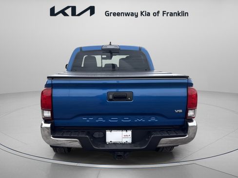 Used 2018 Toyota Tacoma TRD Off-Road image 6