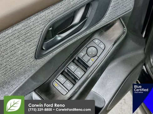 Used 2023 Nissan Rogue S AWD/4WD image 21