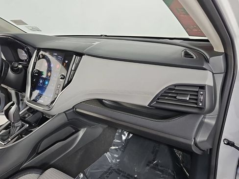 Certified 2025 Subaru Outback Premium AWD/4WD image 14