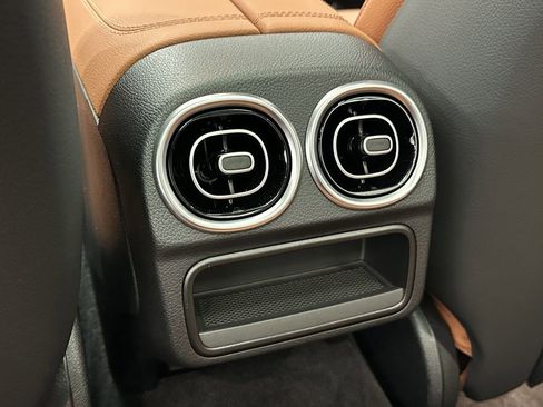 Certified 2025 Mercedes-Benz C 300 C 300 image 25