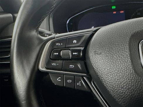 Used 2018 Honda Accord Sport image 26