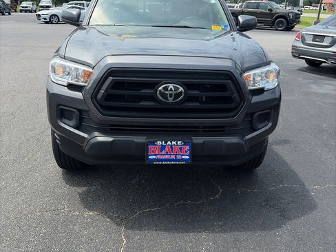 Used 2023 Toyota Tacoma SR AWD/4WD image 2