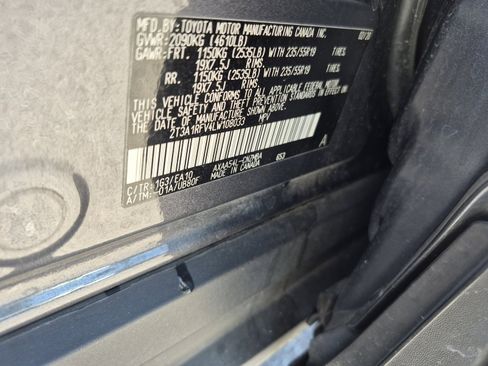 Used 2020 Toyota RAV4 XLE Premium AWD/4WD image 25