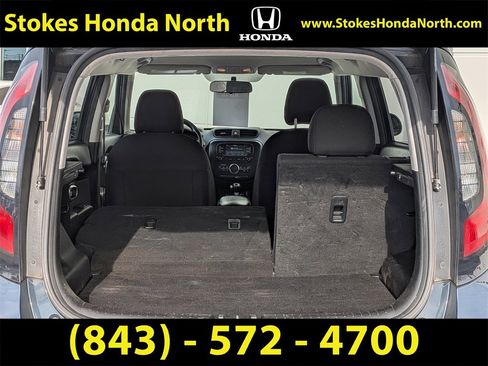 Used 2017 Kia Soul + image 13