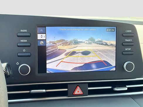 New 2026 Hyundai Elantra SE image 25