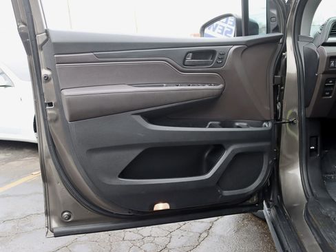Used 2018 Honda Odyssey EX-L image 31