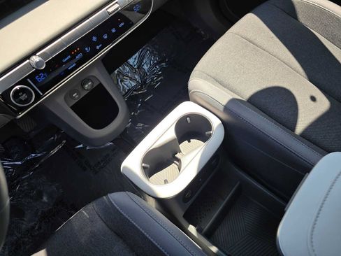 Used 2024 Hyundai Ioniq 5 SEL RWD image 29