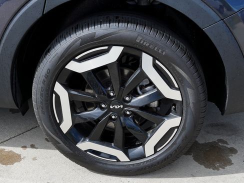 Used 2025 Kia Telluride S AWD/4WD image 13