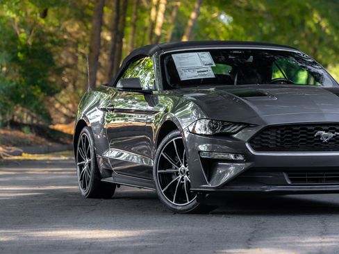 Used 2021 Ford Mustang Premium w/ Equipment Group 201A RWD image 27